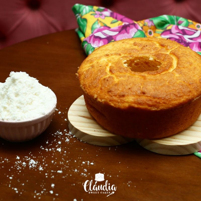 Bolo de massa de mandioca