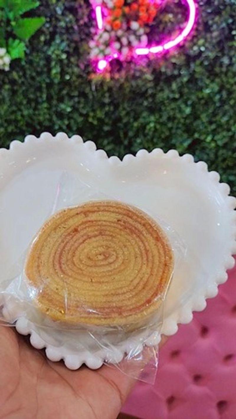 Fatia de bolo de rolo