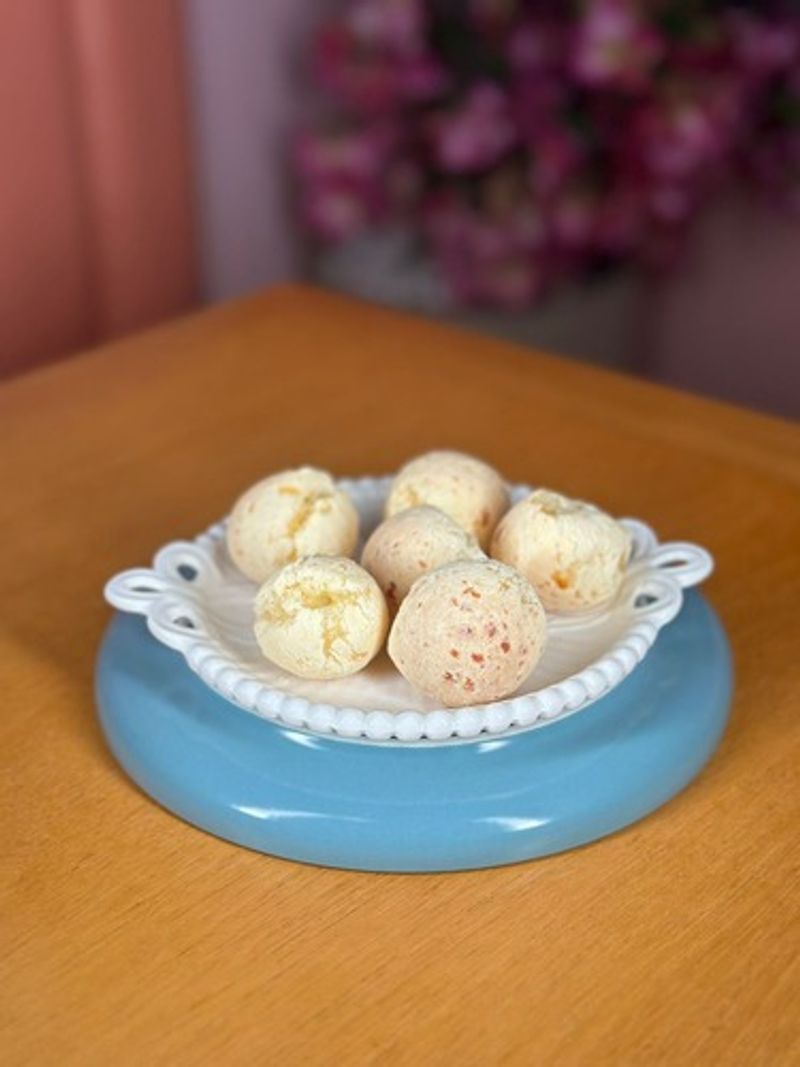 Pão de queijo (porção com 6)
