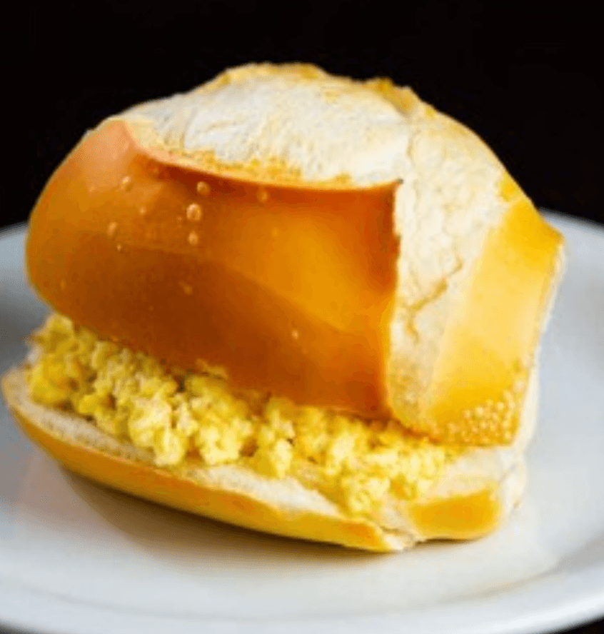 Pão com Ovo